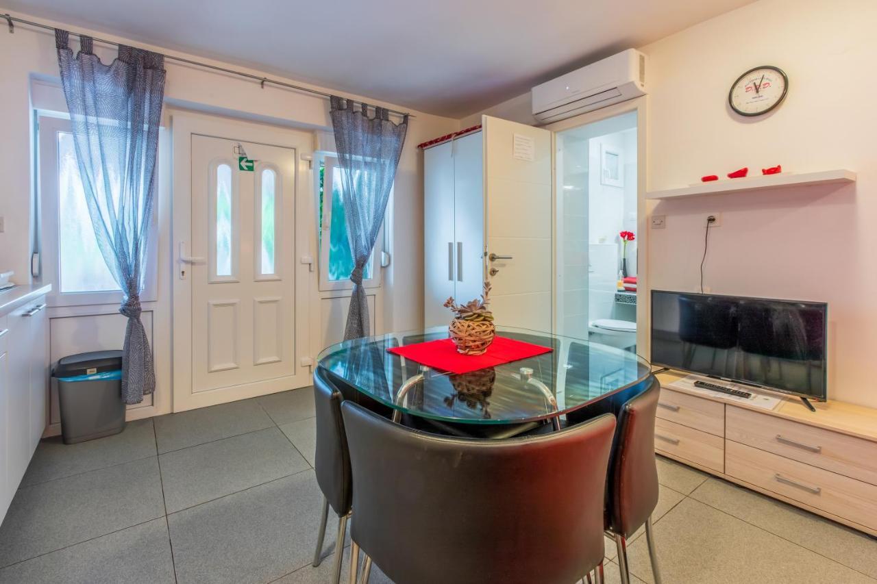 Apartmani Visnja Цриквеница Экстерьер фото