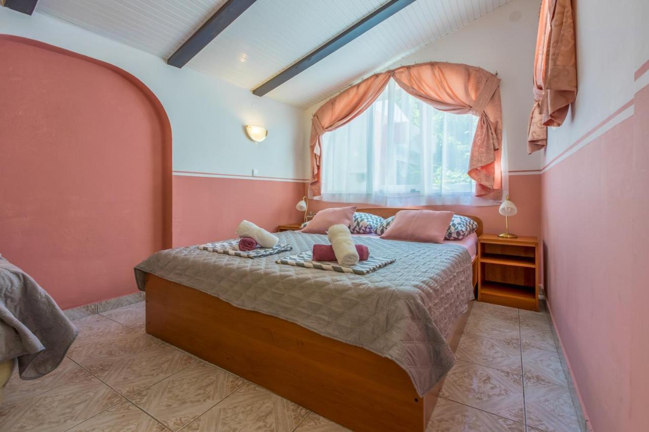 Apartmani Visnja Цриквеница Экстерьер фото