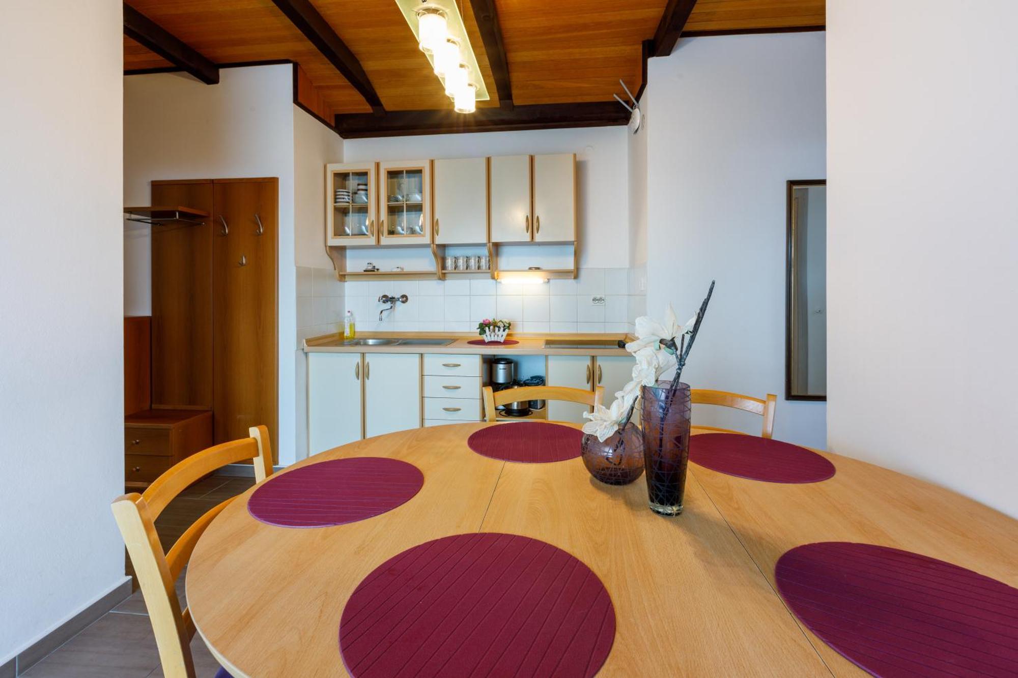 Apartmani Visnja Цриквеница Экстерьер фото